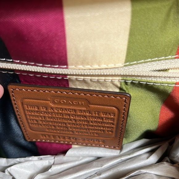 Coach British Tan City Willis - Picture 12 of 15